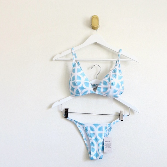 Kenny Flowers The Maldives Triangle Bikini Top & Brazilian Bikini Bottom Set XS - Picture 10 of 16